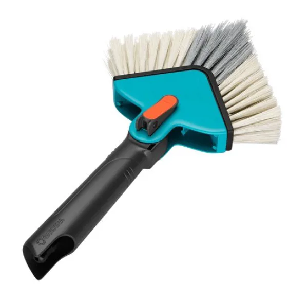 ESCOBA ACODADA COMBISYSTEM GARDENA